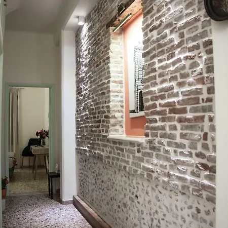 펜션 Vagia House *
